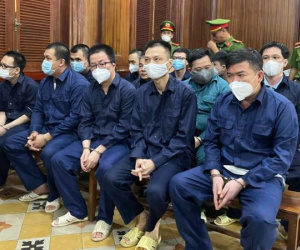 13 cảnh sát ‘ăn tiền’ của tội phạm ma túy bị lãnh án nặng