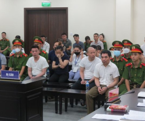 Người nước ngoài dùng máy tính chiếm đoạt hơn 18 tỷ đồng của người khác