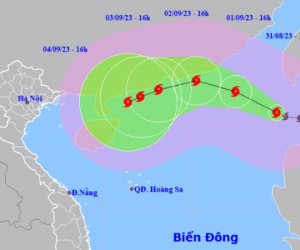 Bão Saola giật cấp 17 vào biển Đông, trở thành cơn bão số 3