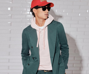Blazer mix cùng áo hoodie: Khi sự lịch lãm vẫn toát lên cá tính năng động