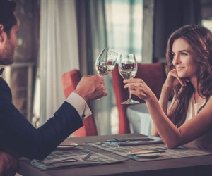Từ việc Á hậu ủng hộ phụ nữ làm 'sugar baby': Tại sao phụ nữ thành đạt vẫn thích tiêu tiền của đàn ông?