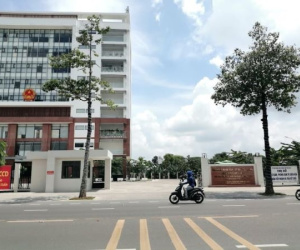 Chủ tịch phường bị 'tố' đi massage trong giờ làm