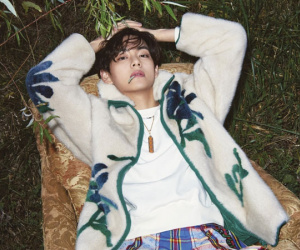 V (BTS) - bạn trai tin đồn của Jennie: Nổi tiếng, giàu có và chịu chơi