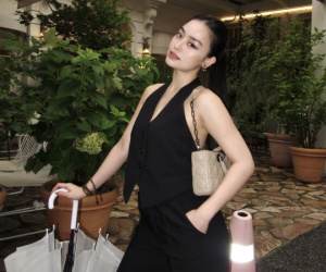 Street style của mẫu ảnh đẹp nao lòng, xứng danh 'ngọc nữ lookbook không tuổi'