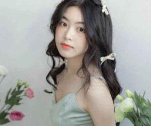 Lọ Lem nhà Quyền Linh hé lộ cuộc sống hàng ngày, nhìn đúng chuẩn “con nhà người ta”