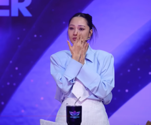 Khởi My hát Người Yêu Cũ khiến Bảo Anh khóc hết nước mắt ở Ca Sĩ Mặt Nạ, dân mạng than: 'Chương trình ác với chị tôi quá'