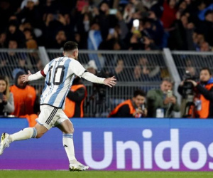 Video: Messi đá phạt thần sầu, Argentina hạ Ecuador ở vòng loại World Cup 2026