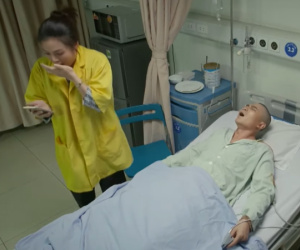 Gia Đình Mình Vui Bất Thình Lình tập 53: Xuất hiện tình tiết hài hước đến khó tin khiến khán hết khóc lại cười té ghế