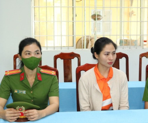 Bắt nữ giám đốc trung tâm đăng kiểm ở Trà Vinh