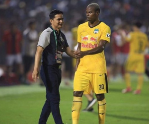 HAGL thanh lý hợp đồng tiền đạo ngoại 3 năm ghi 7 bàn