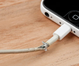 Hé lộ 'thủ phạm' thực sự khiến dây cáp sạc iPhone hay bị đứt