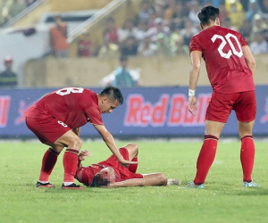 Hai tuyển thủ Việt Nam nhập viện cấp cứu ở giao hữu Palestine