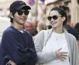 Cuộc sống thượng lưu của Song Joong Ki và vợ Tây sau khi sinh quý tử