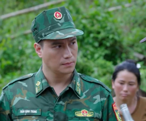 Cuộc chiến không giới tuyến tập 1: Trung bị cấp dưới phản đối khi vừa nhận chức
