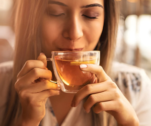 Điều gì xảy ra nếu bạn uống 4 tách trà mỗi ngày?