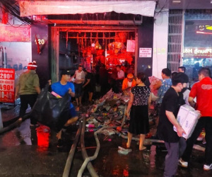 Cửa hàng bán đồ chơi Trung thu bốc cháy ở trung tâm Đà Nẵng