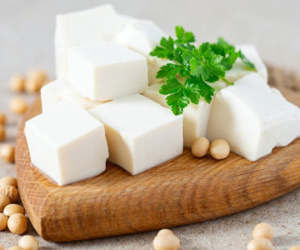 Thấy đậu phụ có 3 dấu hiệu này chớ dại mua về ăn kẻo 'rước hoạ vào thân'