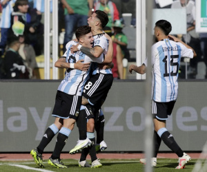 Không Messi, ĐT Argentina vẫn thắng dễ ở Bolivia