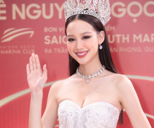 Cùng nói về 'bạn bè đồng trang lứa', Hoa hậu Bảo Ngọc trả lời khác hẳn phát ngôn gây tranh cãi của Ý Nhi