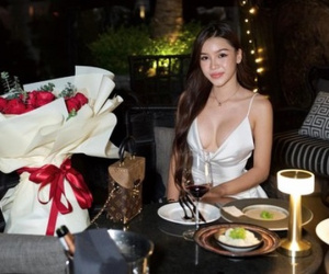 Bạn gái Đặng Văn Lâm tố bị dùng 'chùa' hình ảnh bán hàng online
