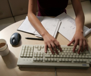 Lời cảnh báo với người ngồi quá 10 giờ/ngày