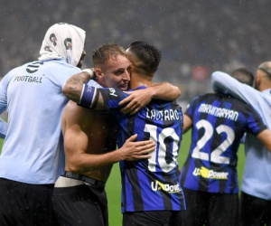 Inter 'hủy diệt' AC Milan trong trận derby kinh điển, tạm dẫn đầu Serie A