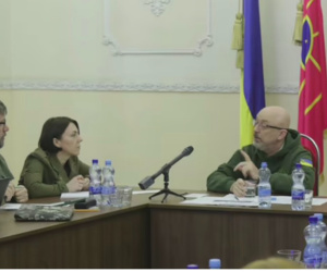 Ukraine bãi nhiệm 6 thứ trưởng quốc phòng, có kế hoạch kiện 3 nước