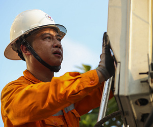 Giá điện tăng, EVN vẫn báo lỗ hơn 28.700 tỷ đồng
