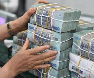 Ngân hàng chữa bệnh 'thừa tiền', doanh nghiệp lớn vẫn than 'đói vốn'