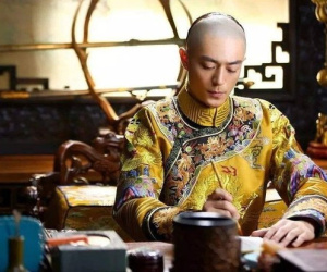 Sống kỷ luật như Càn Long đế: Sáng dậy lúc 4 giờ, ngày chỉ ăn đúng 2 bữa, thị tẩm cũng phải theo giờ giấc