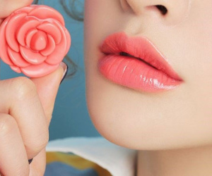 Bạn có đang mắc những sai lầm này khi chăm sóc đôi môi của mình?