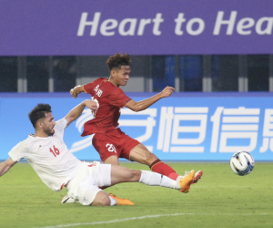 Bóng đá nam ASIAD 19: Olympic Việt Nam thua đậm Iran