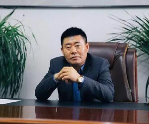Tỷ phú đi gom rác, 'dựng cơ đồ': Khởi nghiệp với chiếc xe 3 gác, kiên trì nguyên tắc 'thấy cơ hội là lao tới!'