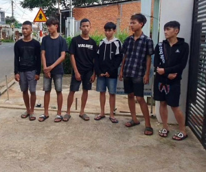 Bắt nhóm thiếu niên liên tiếp gây ra 30 vụ trộm tài sản trên xe ô tô