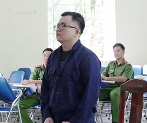 9 năm tù cho người dùng súng đồ chơi cướp tiền ở ngân hàng