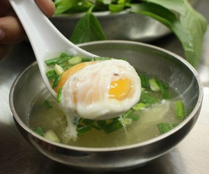 Người Việt có thói quen ăn trứng tưởng bổ dưỡng, hóa ra lại dễ 'rước' độc vào thân