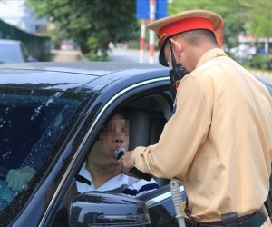 Một trưởng công an phường ở Hà Nội vi phạm nồng độ cồn vượt mức 'kịch khung'