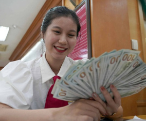 USD lập đỉnh, giá vàng giảm không phanh