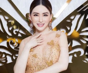 Bà trùm Hoa hậu Hoàn vũ bị kiện