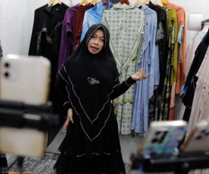 Indonesia cấm giao dịch hàng hóa trên mạng xã hội
