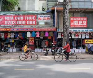 Đơn hàng xuất khẩu nhúc nhích, hoàn thuế, thủ tục đất đai vẫn đứng yên