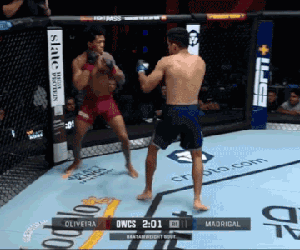 Võ sĩ Brazil tung cú đấm móc ‘búa tạ’ khiến đối thủ bất tỉnh, ông trùm UFC Dana White thán phục