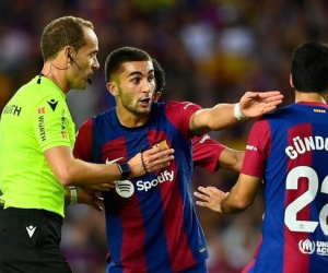 Barcelona bị điều tra về cáo buộc 'mua trọng tài'