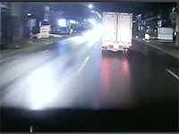 Vụ tai nạn kinh hoàng ở Đồng Nai làm 9 người thương vong: Góc nhìn từ camera chiếc xe gây tai nạn đầu tiên