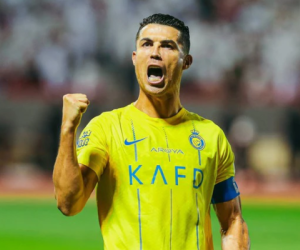 Ronaldo tiếp tục kéo dài thành tích 'khủng', tiếp tục vượt trên Messi ở một thông số quan trọng