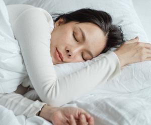 Tác hại đáng sợ khi ngủ ít hơn 6 tiếng mỗi đêm