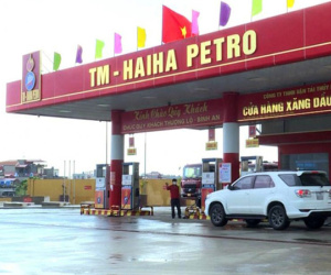 Từ 270 tỷ tại Quỹ bình ổn xăng dầu của dân bị ngân hàng thu nợ: 'Thả gà ra đuổi'