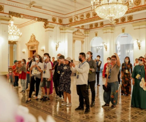 Tour tham quan trụ sở HĐNĐ – UBND TP HCM ngày càng hút khách