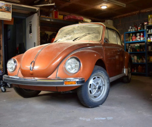 Đấu giá 'con bọ' huyền thoại Volkswagen Beetle 1979 lăn bánh ít đến khó tin