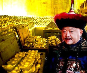 Không két sắt, ngân hàng, Hòa Thân giấu tiền ở đâu không ai phát hiện?
